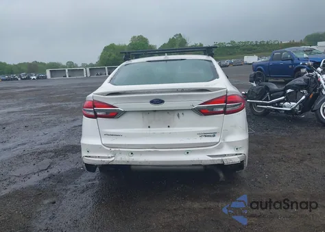 2019 Ford Fusion Hybrid Titanium from USA, damaged, VIN 3FA6P0RU8KR208230